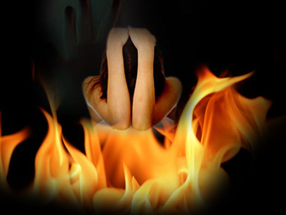 Hyderabad: minor girl set on fire by a boy after he learnt about her marriage 