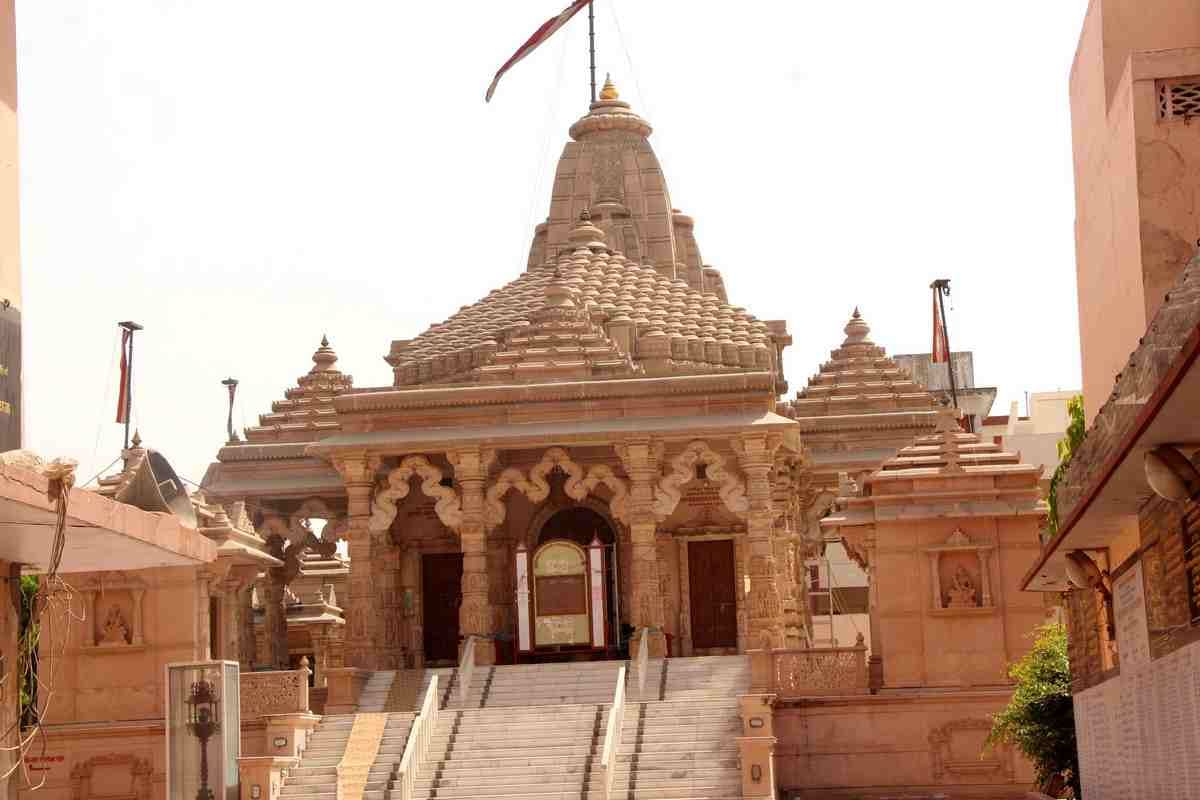mahavir jayanti special there are four jain tirthankara born in kashi