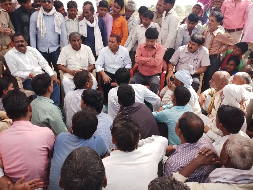 firozabad bjp mla sitting on dharna with villagers