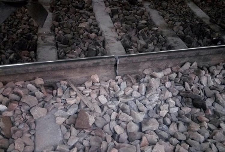 Indian Railway Track Found Crack in Sonipat of Haryana