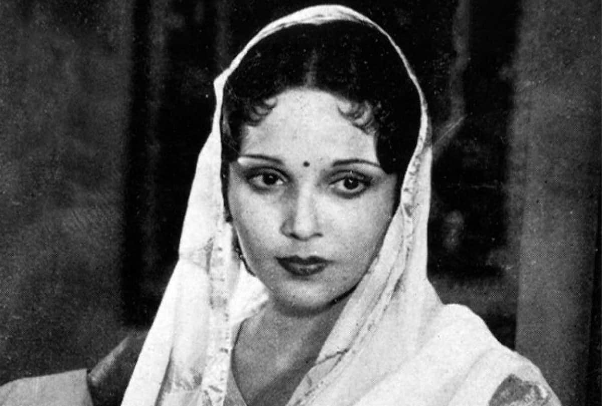 Devika Rani the first female star of Indian cinema was also famous as dragon lady