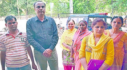 Mohini Verma walked in BSP government with a red light car, arrested