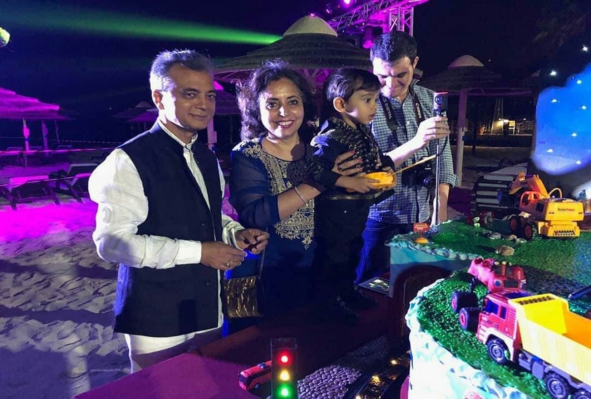 Salman Khan Parties With Bobby Deol And Race 3 Team At Nephew Ahil Birthday