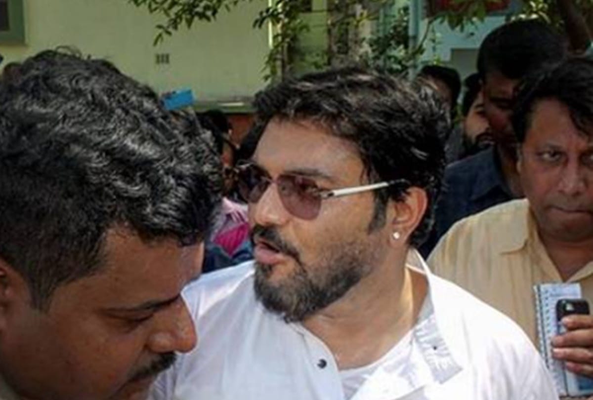BJP Minister Babul Supriyo named her daughter Naina after Deepika Padukone Yeh Jawaani hai Deewani
