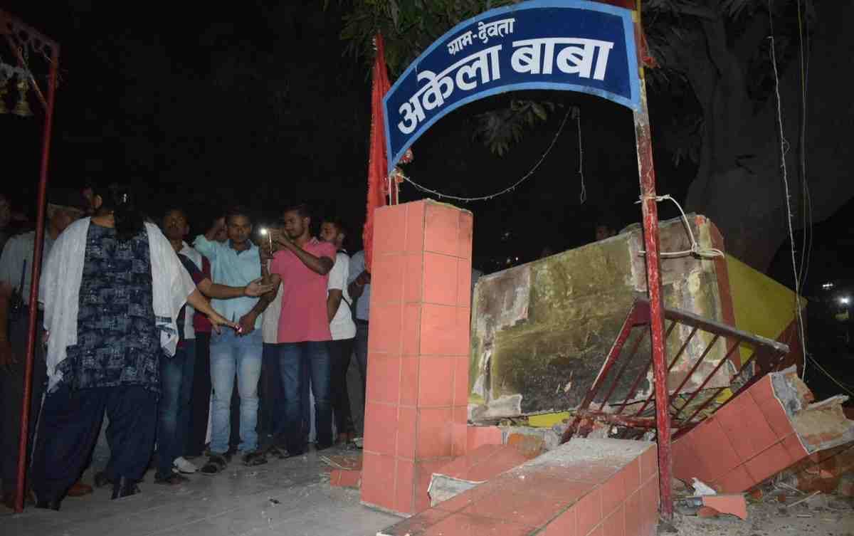 Temple damaged to gypsy collision in BHU campus