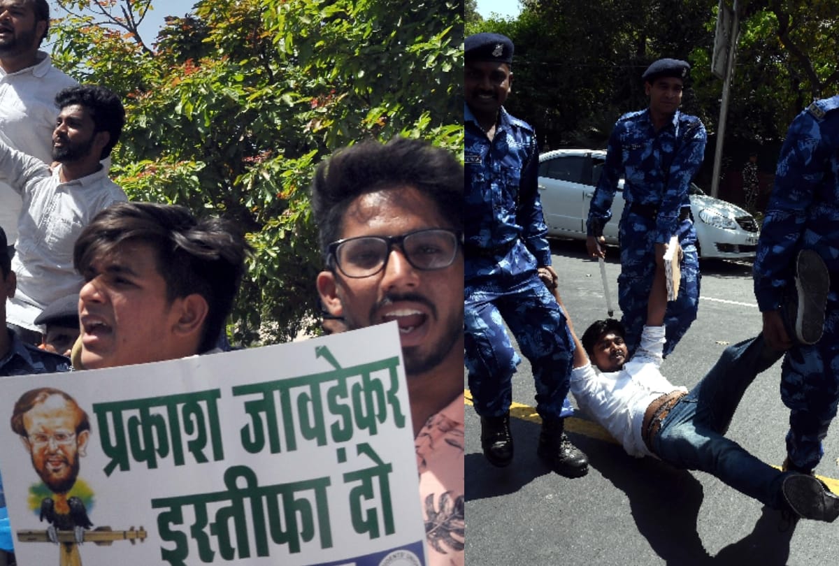 cbse re test: students burnt prakash javadekar image in protes