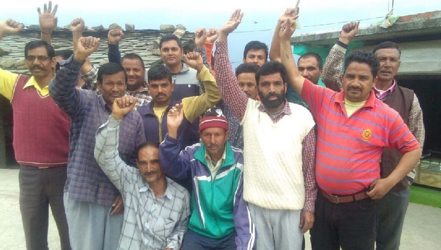 Farmers display second day in Chamdeval