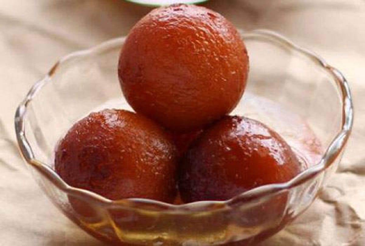 special preparations for navratri in restaurants, bakeries and sweet shops in lucknow
