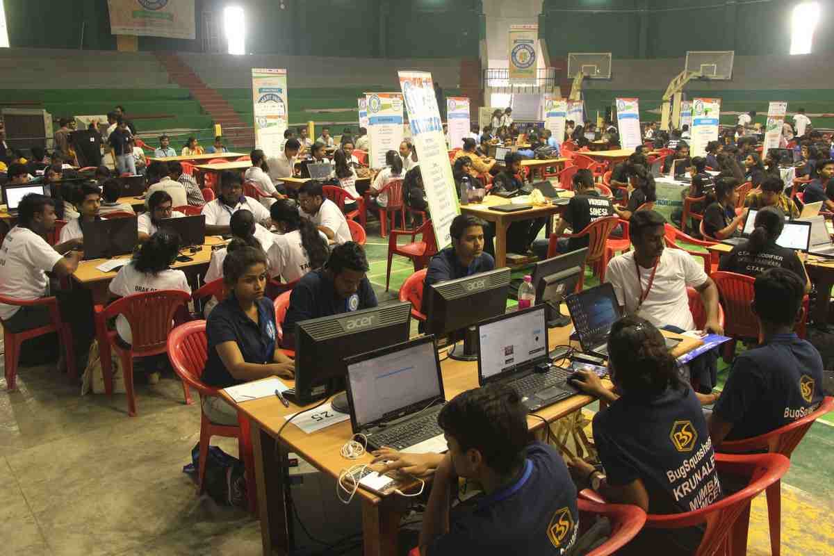 PM modi came live for smart india hackthon in BHU