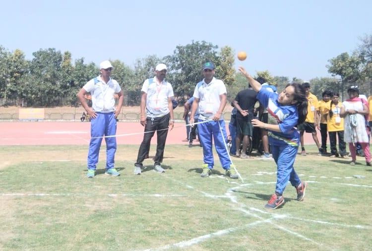 poonam won gold medal national paralympic athletics