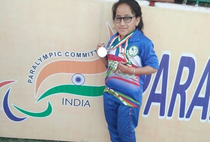 poonam won gold medal national paralympic athletics