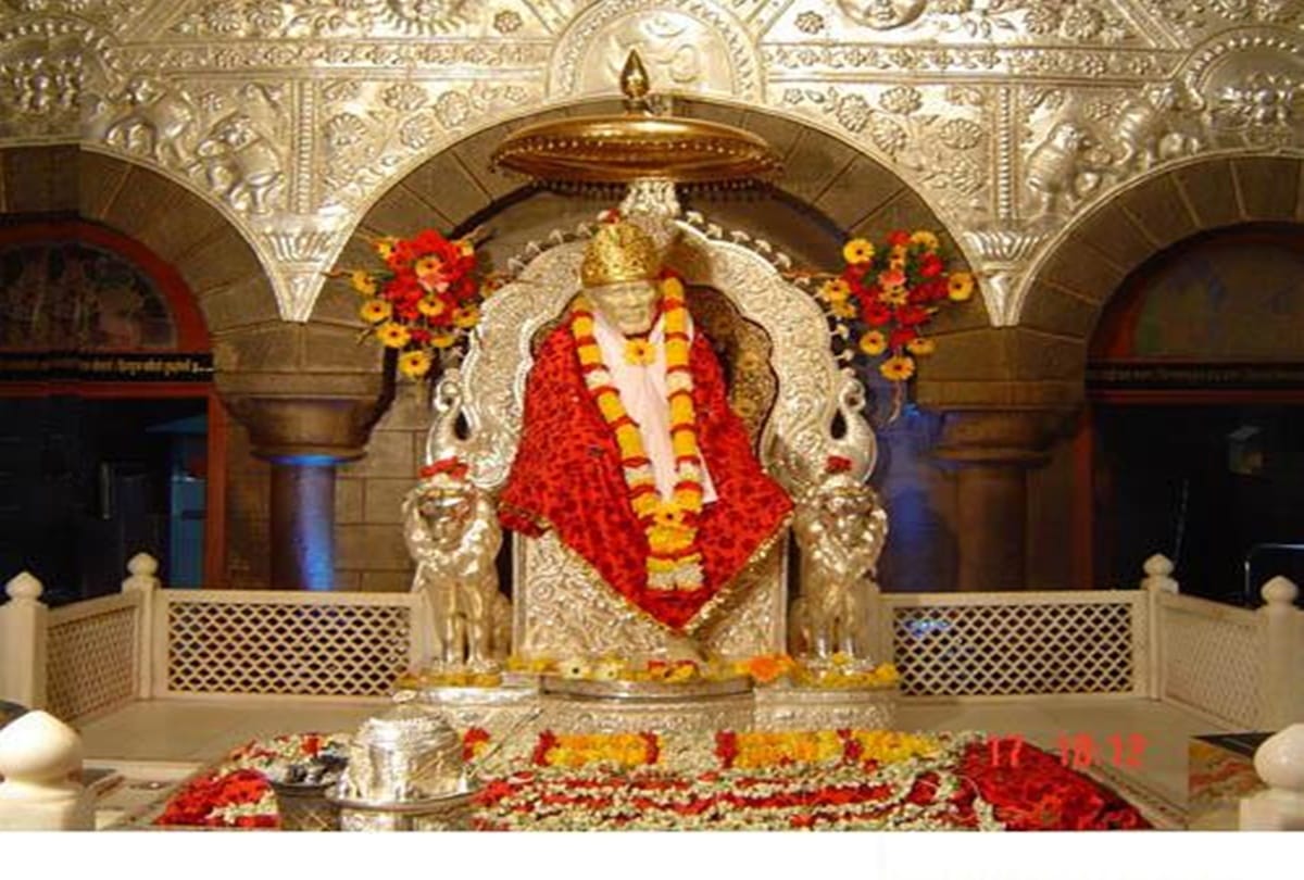 Miracle in Shirdi at Sai Baba tample 