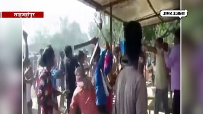 GOONS BEATEN FOR HARASSIN WOMEN WHILE THEY WERE GOIN TO TOILET, PUBLIC BEAT THEM UP