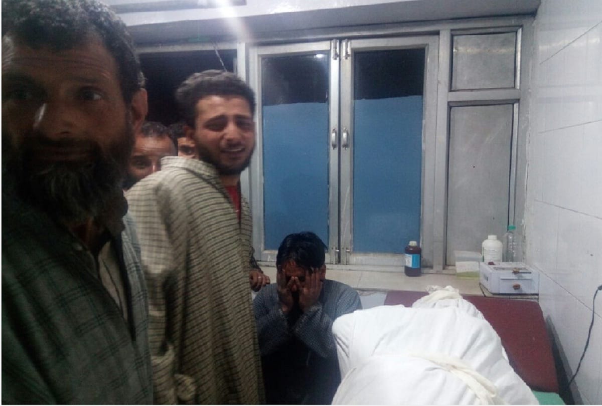 terrorists three attacked within an hour in South Kashmir