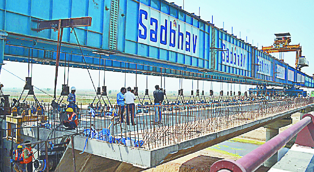 express way construction work on speed, PM Modi will opening on 15 April