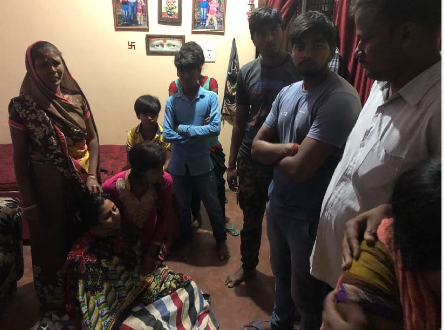 व्यापारी की गला काटकर हत्या