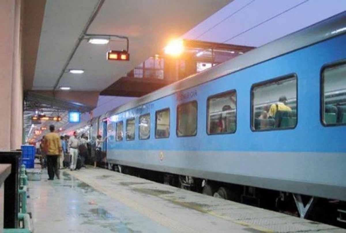 now get seats in same coach in train