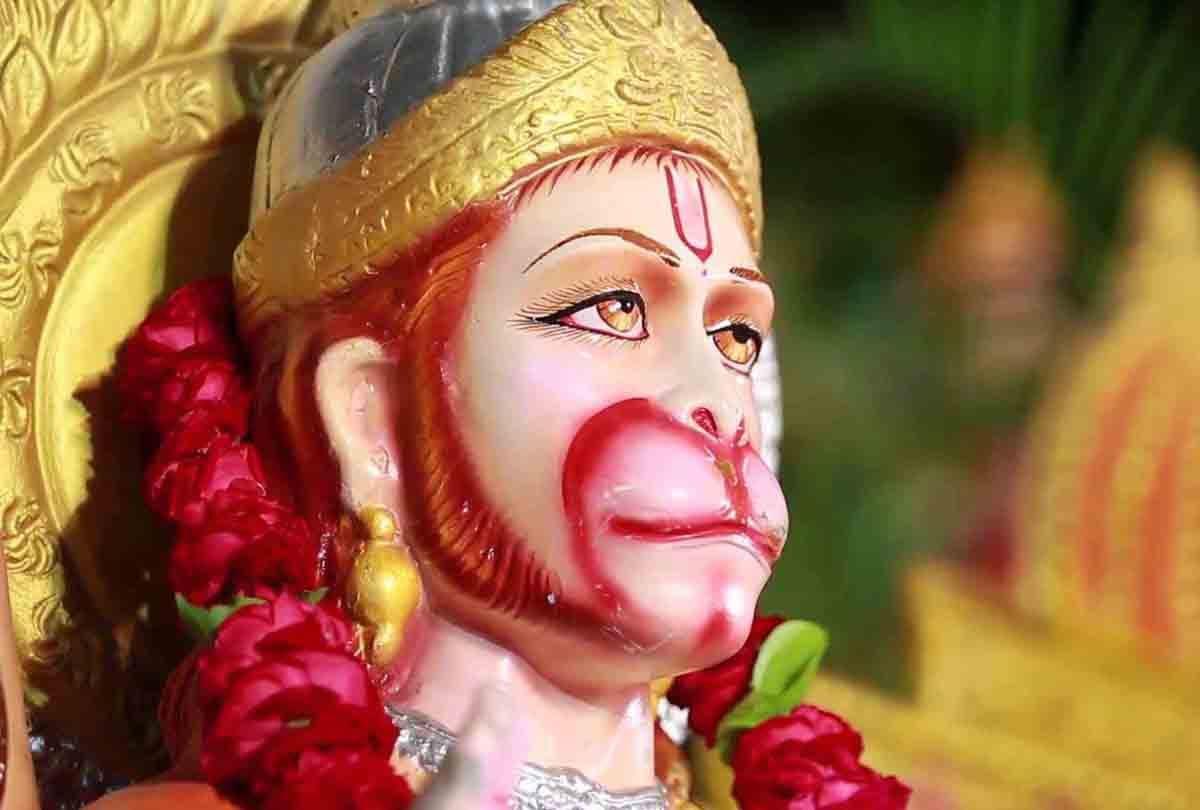 Never do these mistakes while worshiping Hanuman you may have to suffer with terrible consequences