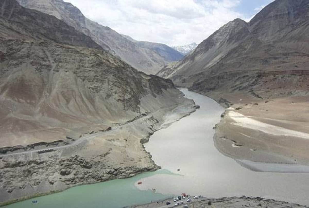 Meerut, Pakistan will not get water of rivers of India and Nitin Gadkari has made a big announcement