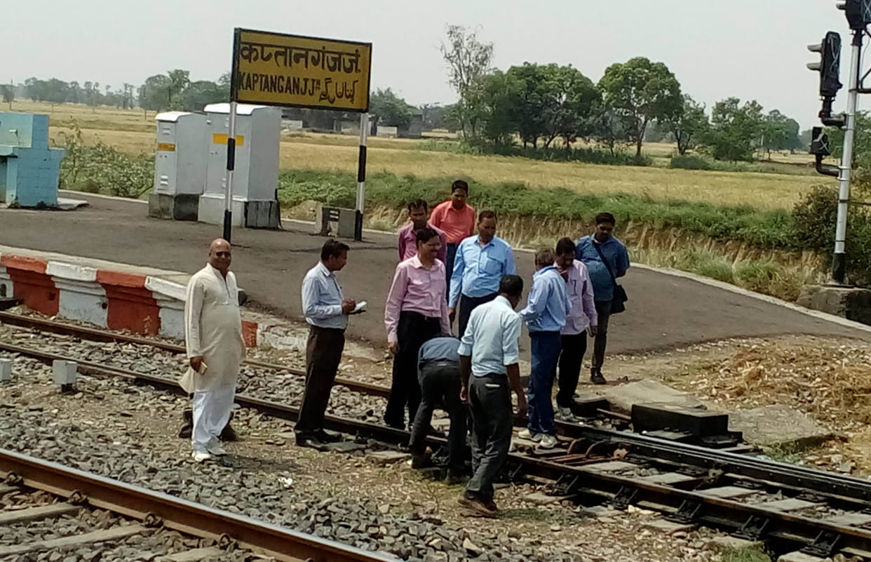 Quick to run Electric Train'
