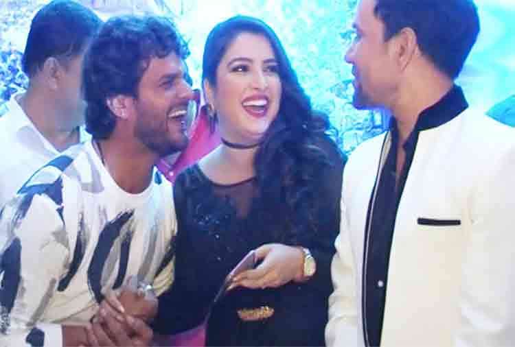 bhojpuri heroine amrapali dubey become youtube queen by this dance