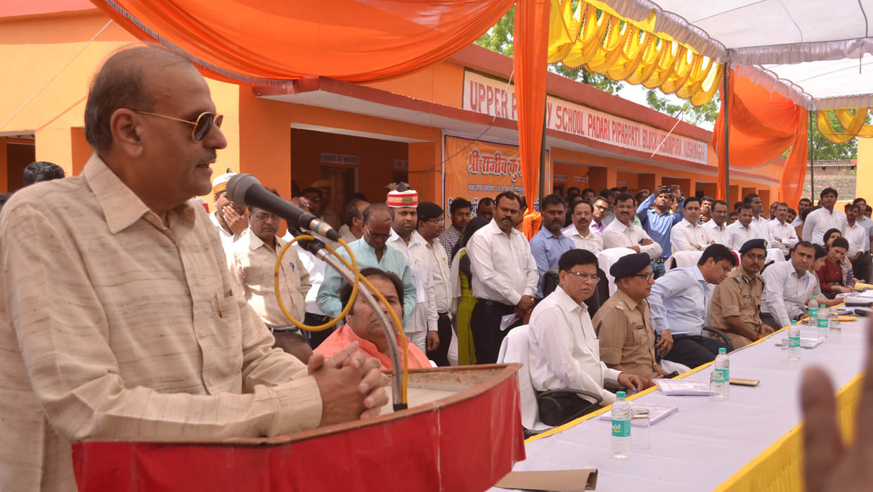 All roads will be made by pit-free: Chief Secretary