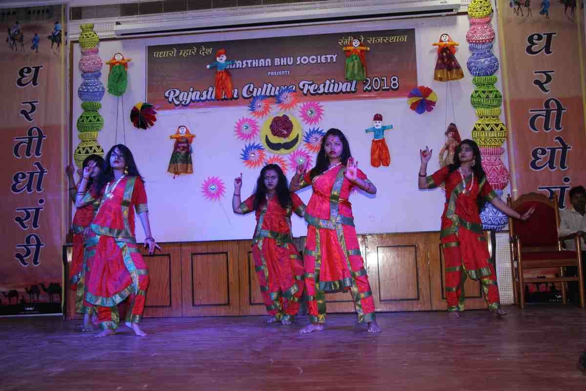 Rajasthani dance in BHU on the occasion of Rajasthan day