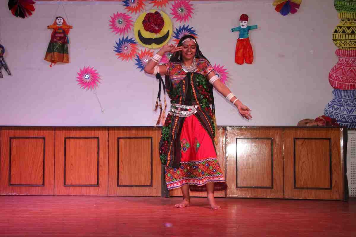 Rajasthani dance in BHU on the occasion of Rajasthan day