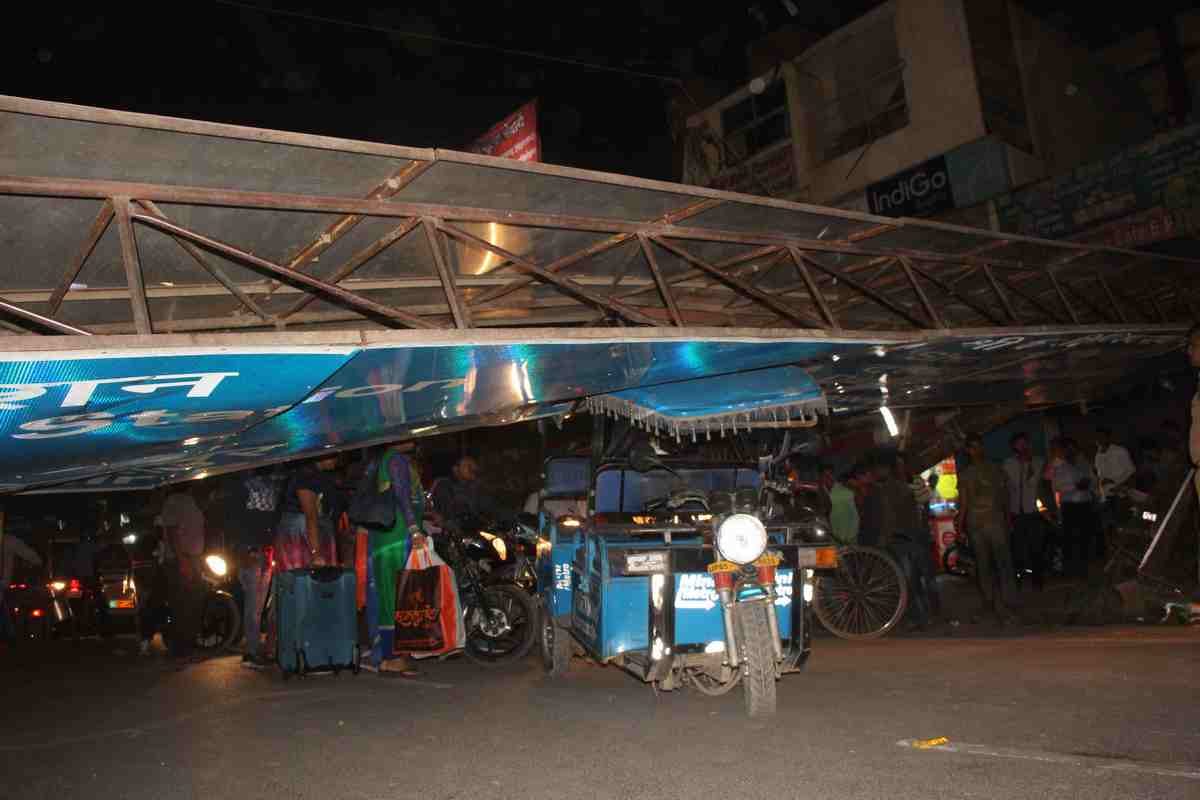 heavy storm killed one in purvanchal and injured sevarl