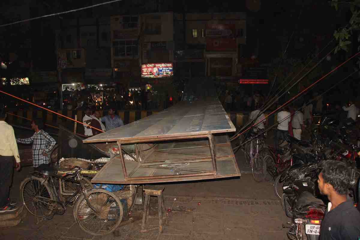 heavy storm killed one in purvanchal and injured sevarl