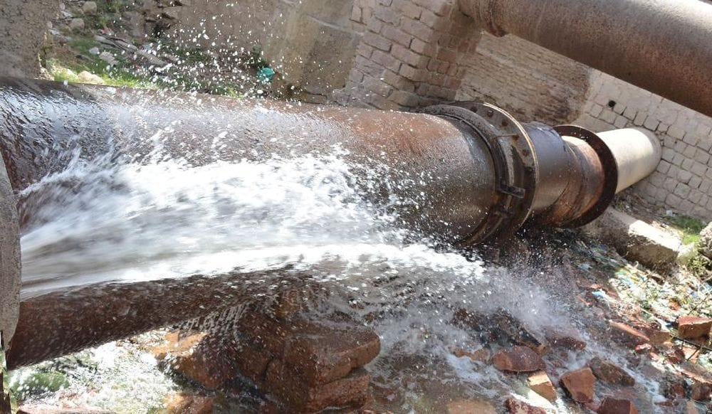 water is being wasted in agra 