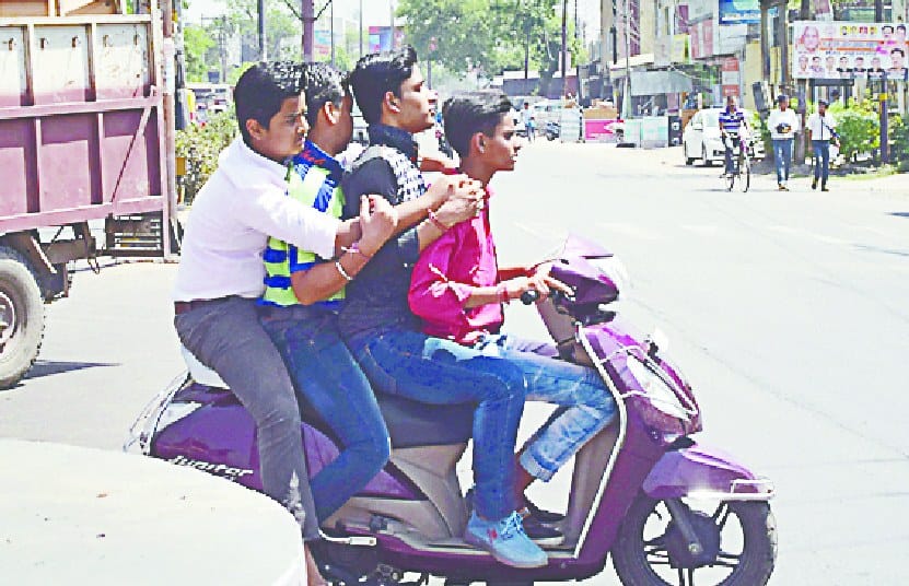 ab churaaho par bhi traffic sambhaalengi mahila constrable
