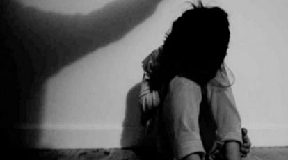 Rape with a little girl in Meerut, baby killed