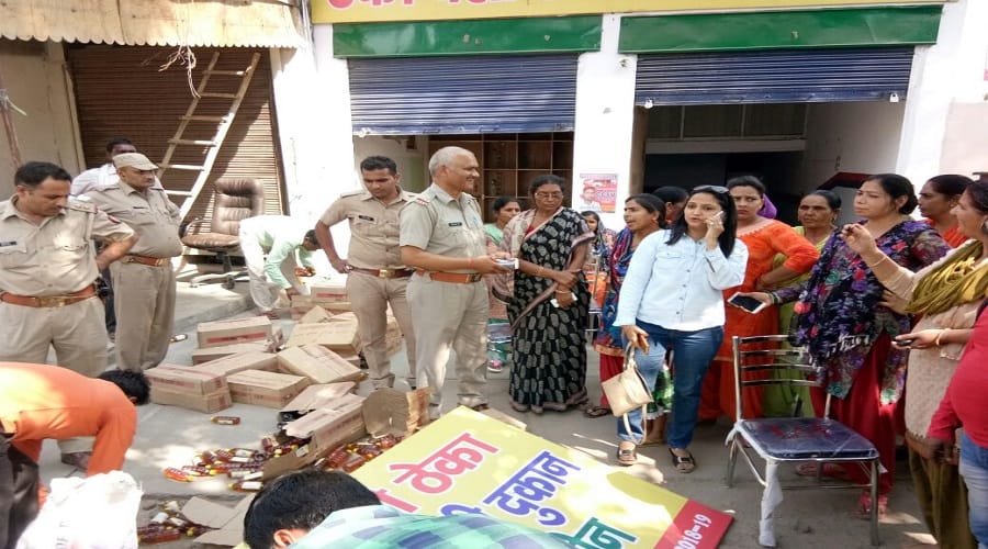 up: Women sabotaged liquor contracts, warned