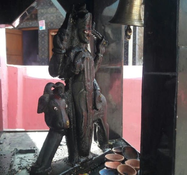 जलेसर में शनिदेव की प्रतिमा तोड़ी, हंगामा