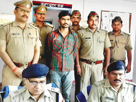 25 thousand prize racket arrested