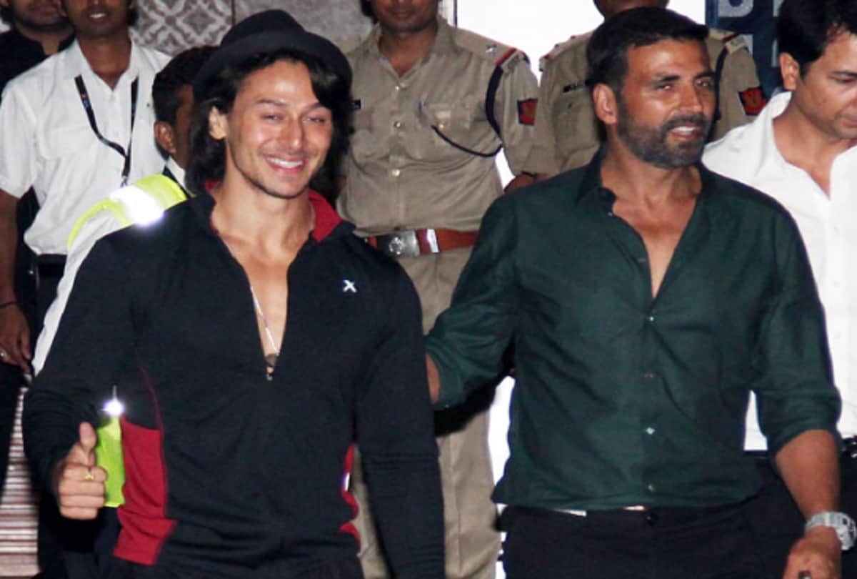 After watching Baaghi 2 Akshay Kumar says Bollywood have own Tony Jaa Tiger Shroff 