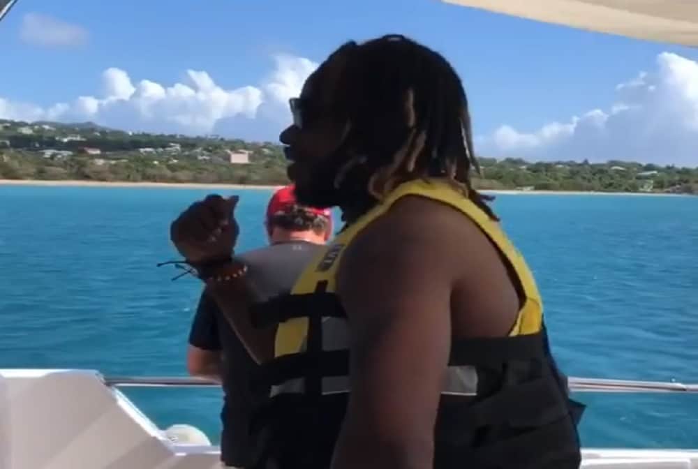 Chris Gayle celebrated hodiday with bollywood actress Minissha Lamba