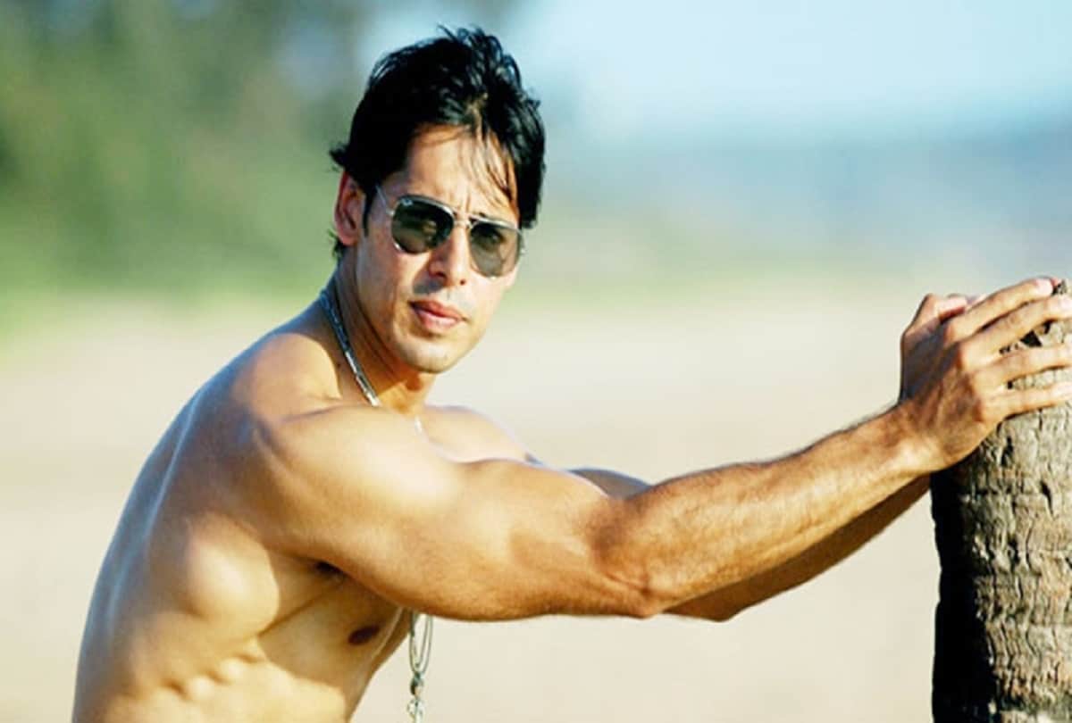 10 bollywood handsome chunk actors who fails in film industry