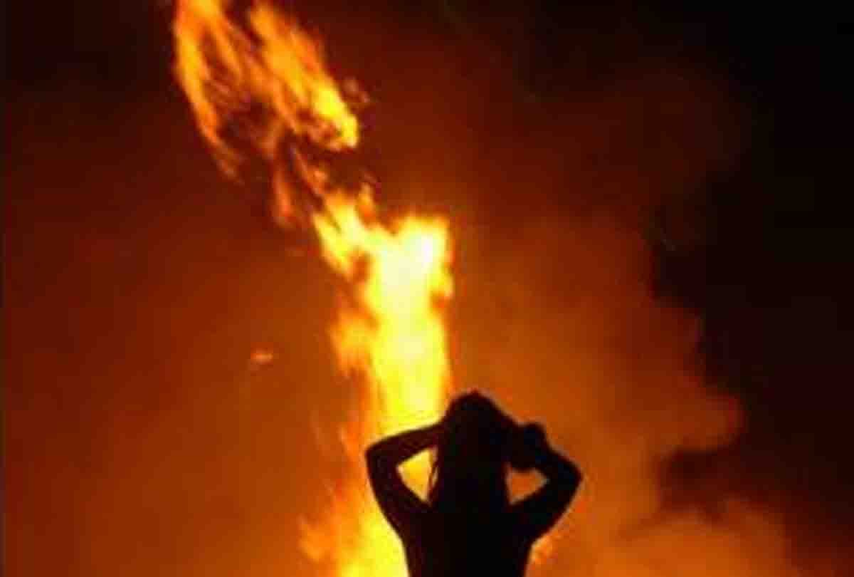 family was sleeping and they burnt the house