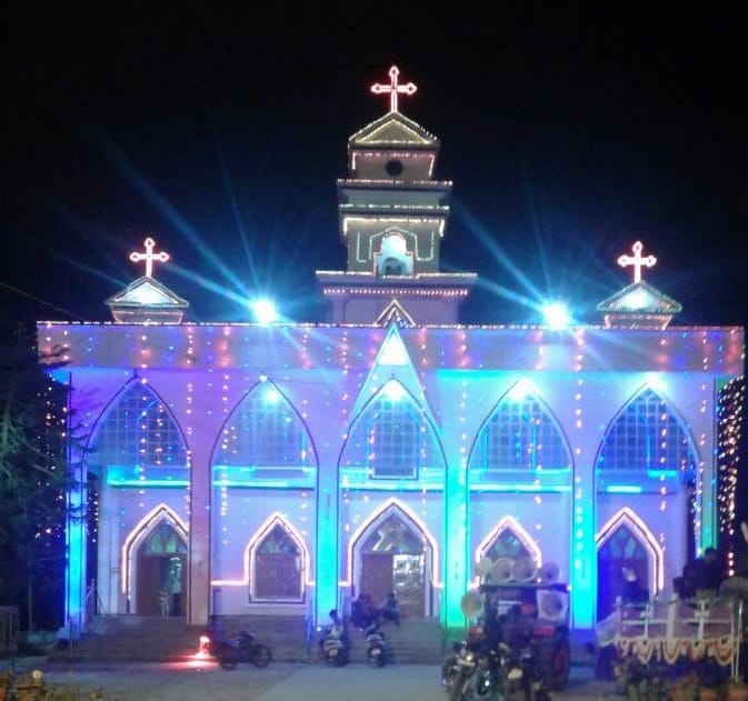 सजे चर्च, ईस्टर आज