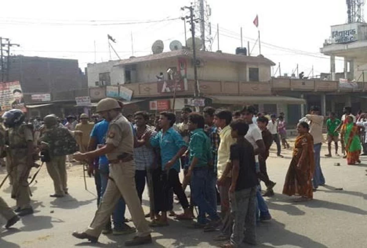 seven year old girl rape, crowd killed a accused in loni of uttar pradesh