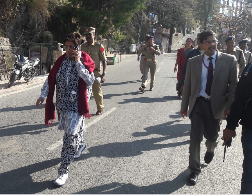 Kiran Bedi mussoorie visit and give advice to uttarakhand dgp