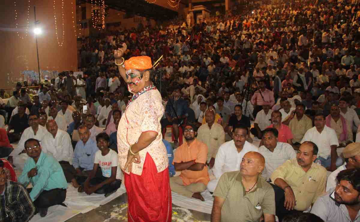 Mismatched marriage will take place for 56 time varanasi ganga ghat in mahamurkh Sammelan