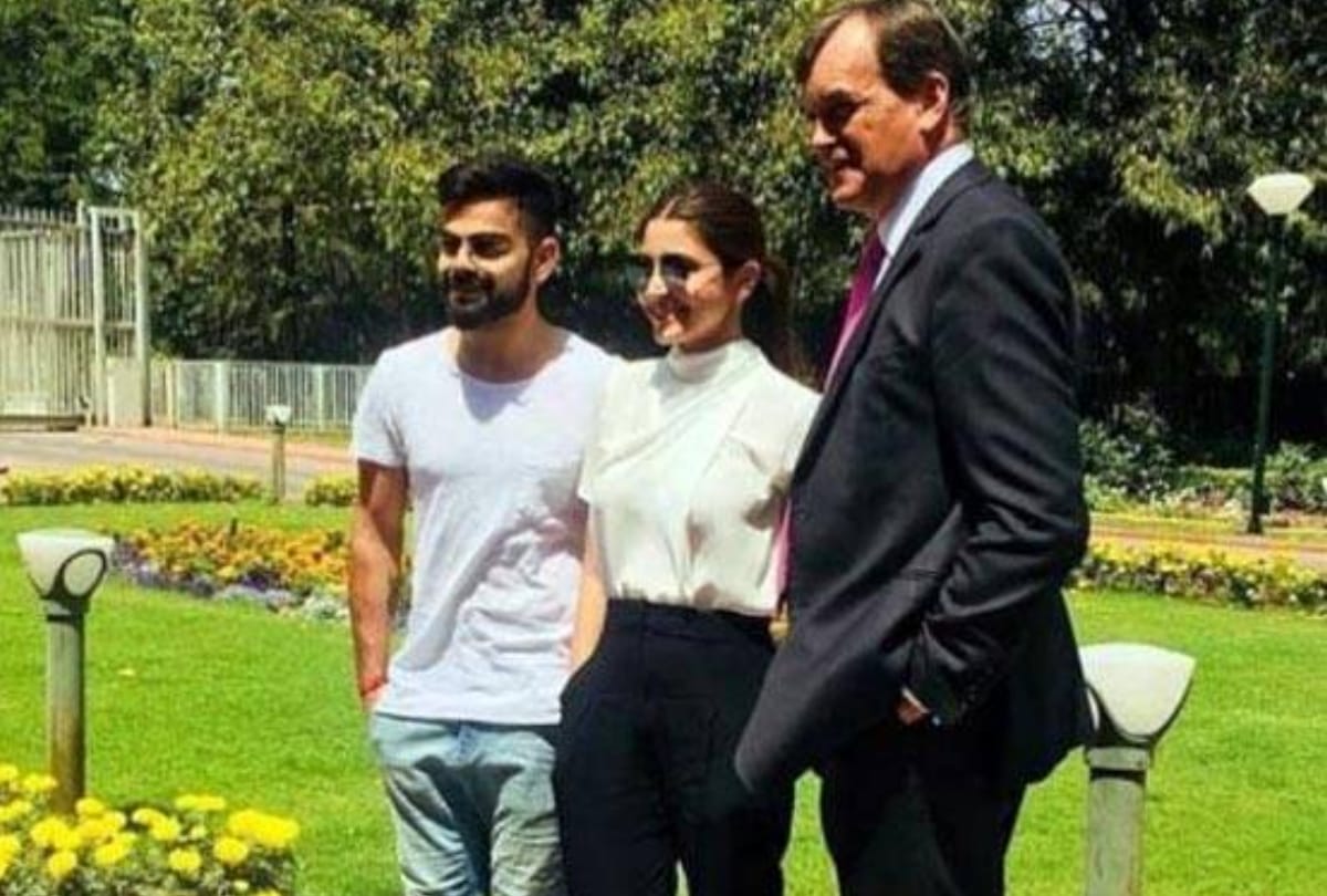 virat kohli and anushka sharma spotted in delhi