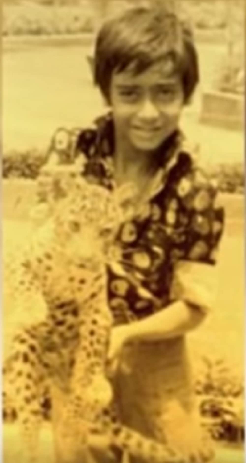 rare unseen photographs of ajay devgn on his birthday
