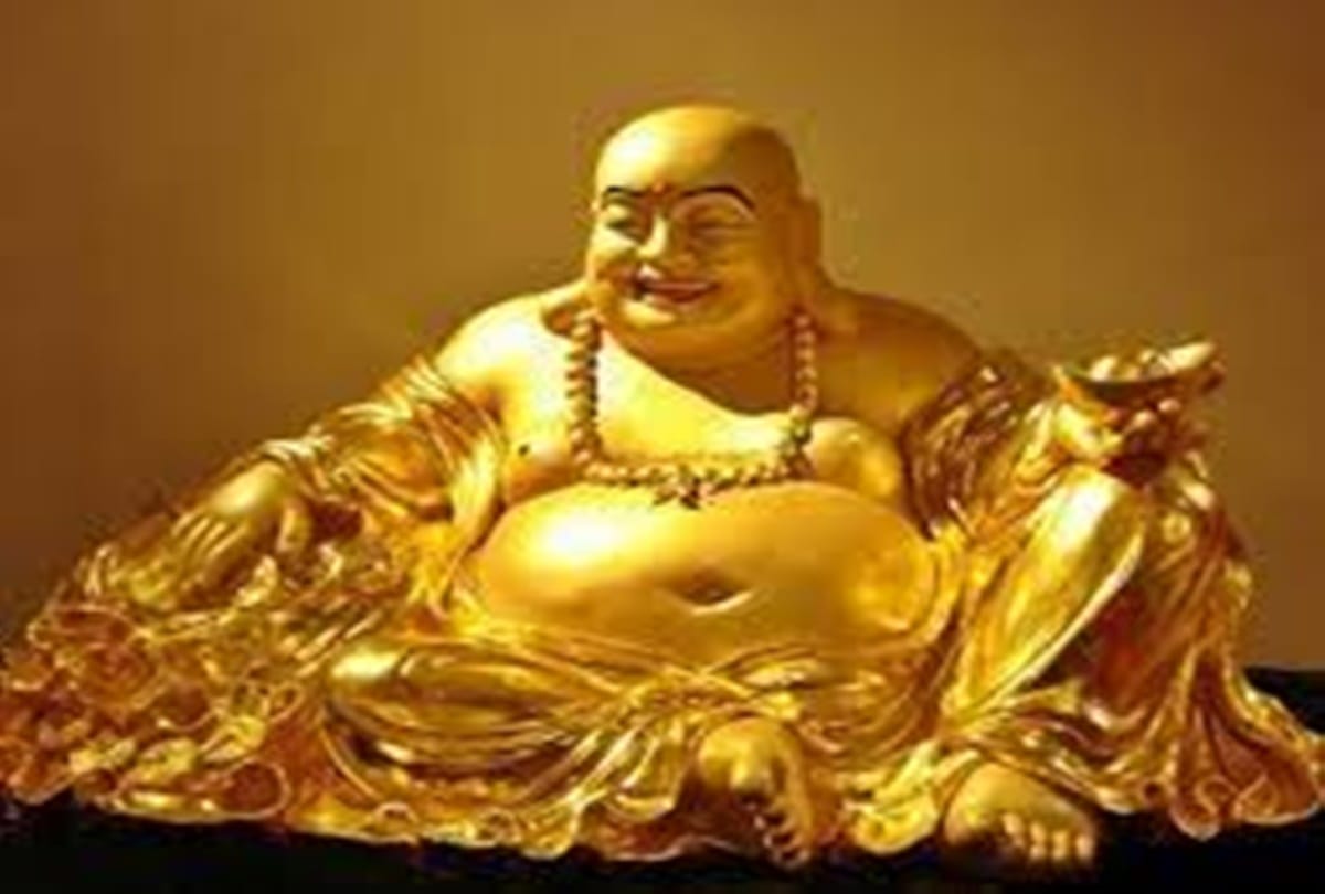 laughing buddha to bring prosperity in your home