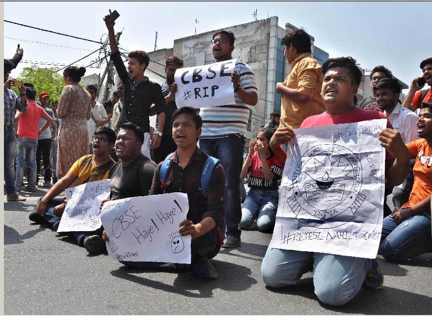 CBSE paper leaks: students protested against the re-examination at delhi