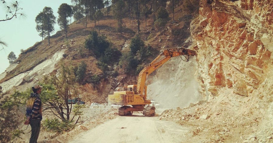 Due to the construction work, Dharchula jam seems to be on the NH