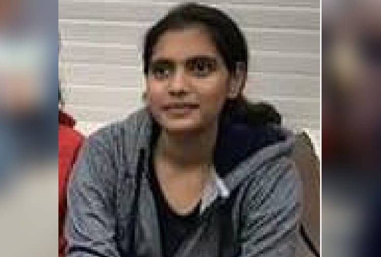 jind girl shoots herself with father gun